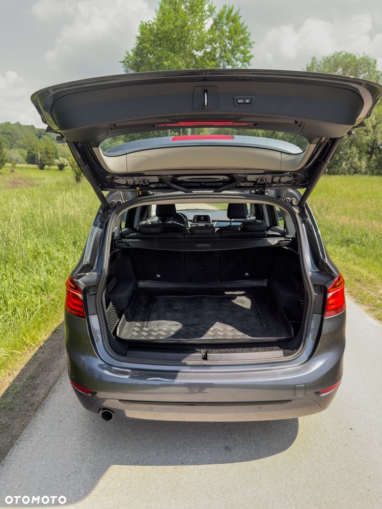 BMW Seria 2 218d Sport-Aut Sport Line - 13
