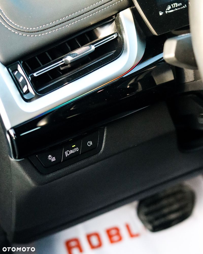 BMW X1 xDrive25e M Sportpaket - 16