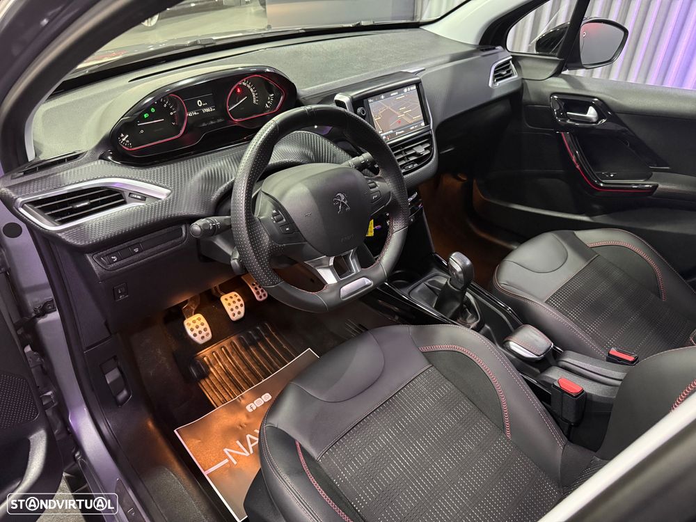 Peugeot 2008 1.2 PureTech GT Line - 8