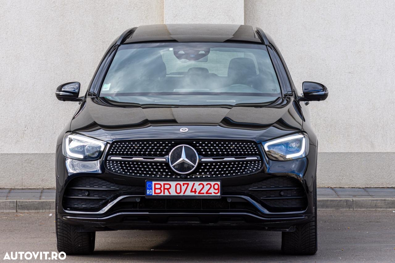 Mercedes-Benz GLC 300 e 4Matic 9G-TRONIC AMG Line Advanced - 5