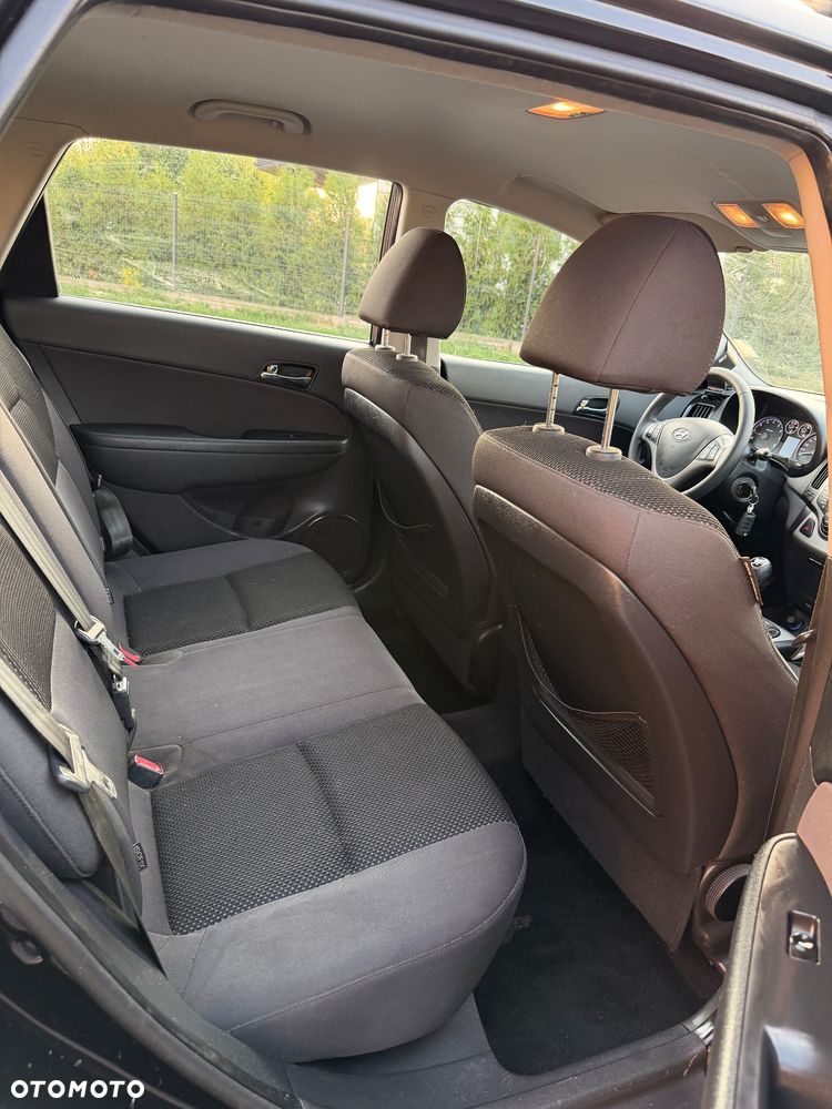 Hyundai i30 i30cw 1.4 blue Comfort - 28