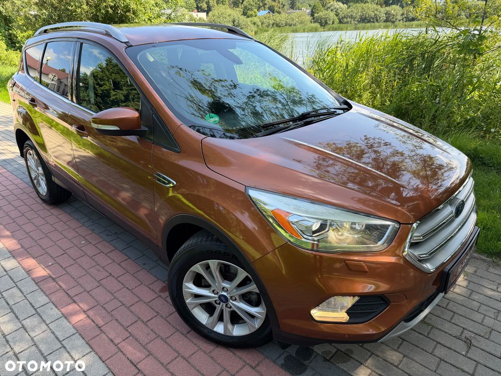 Ford Kuga 2.0 TDCi 2x4 Titanium - 29