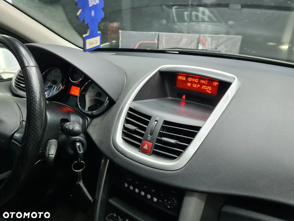 Peugeot 207 120 Sport - 15