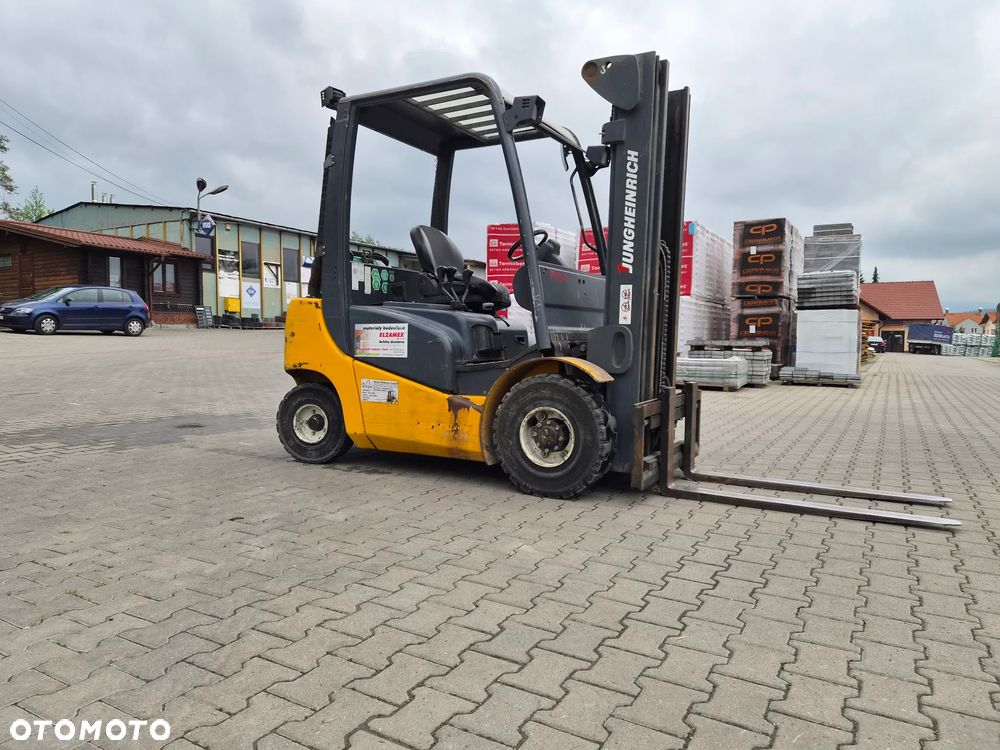 Jungheinrich TFG 425 DZ4700 - 4