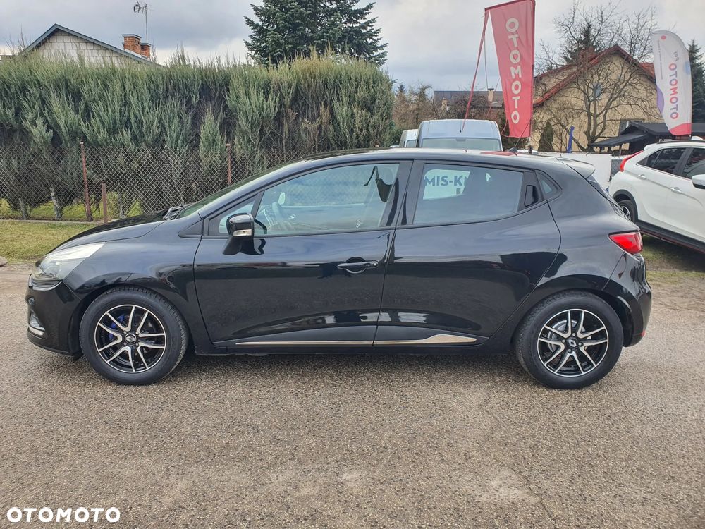 Renault Clio 1.2 16V 75 LIMITED - 8