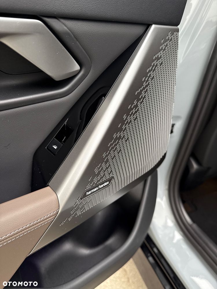 BMW i5 - 19