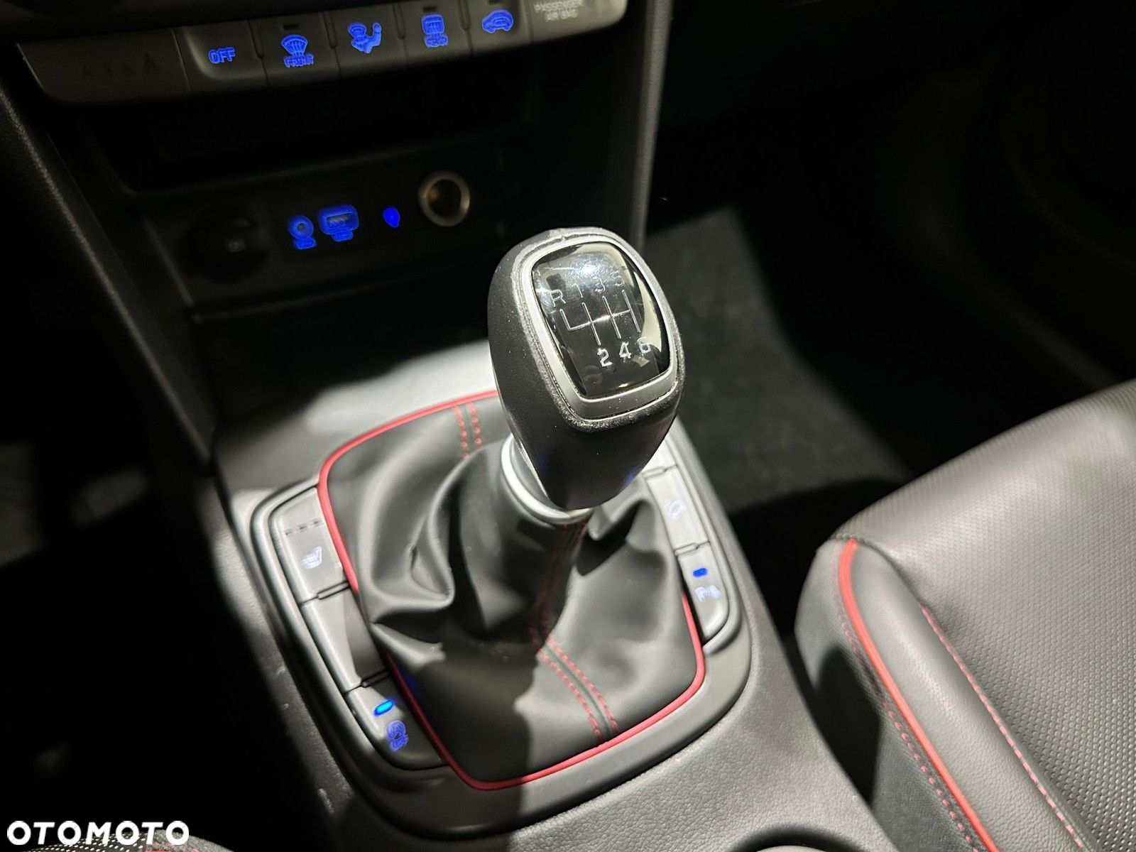 Hyundai Kona - 34