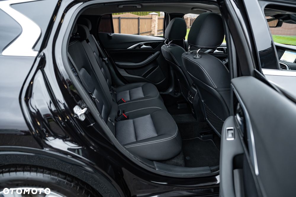 Infiniti Q30 2.2d DCT AWD Sport - 21