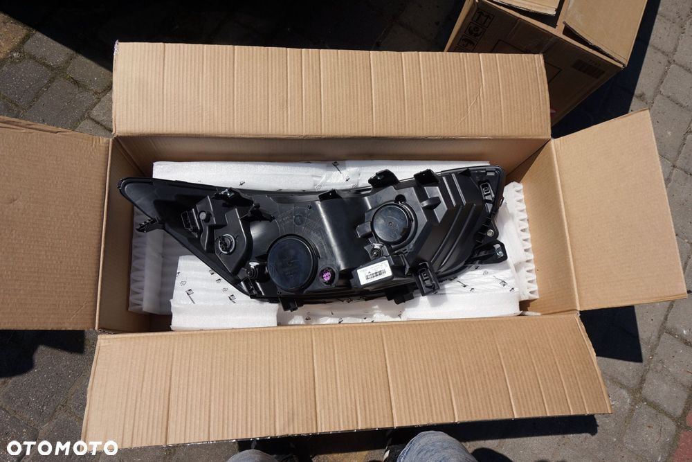 LAMPA PRZEDNIA LEWA DAILY IV 05801473750 IVECO 2014- - 7