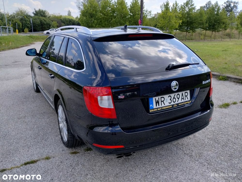 Skoda Superb 2.0 TDI Platinum - 2