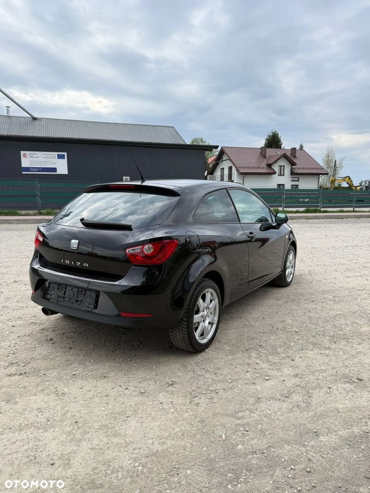 Seat Ibiza 1.6 16V Reference - 8