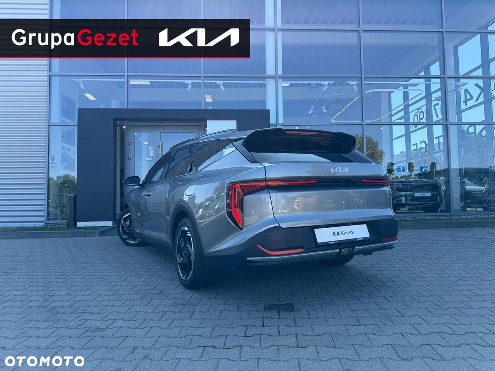 Kia K4 - 5