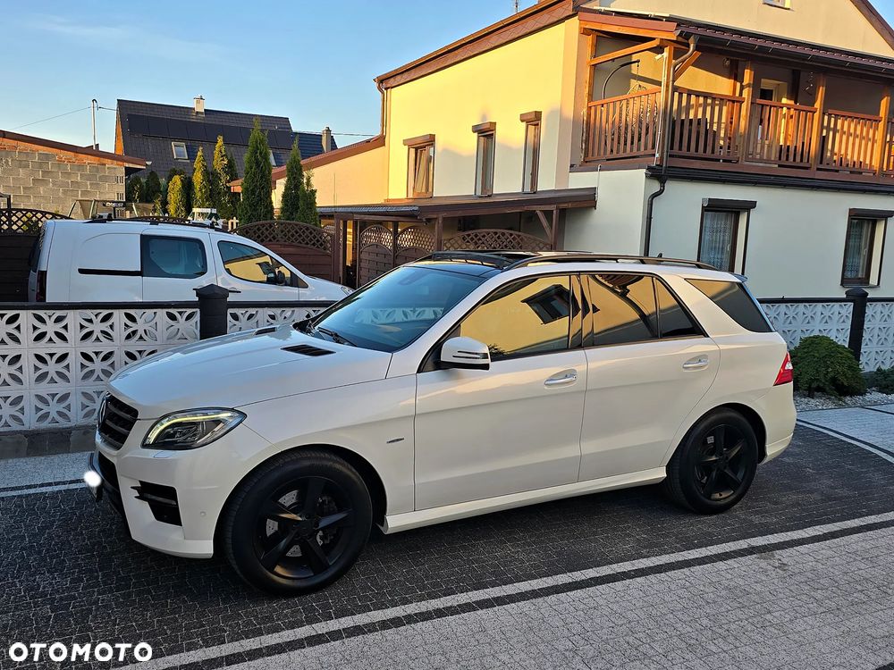 Mercedes-Benz ML 350 BlueTEC 4MATIC 7G-TRONIC - 36