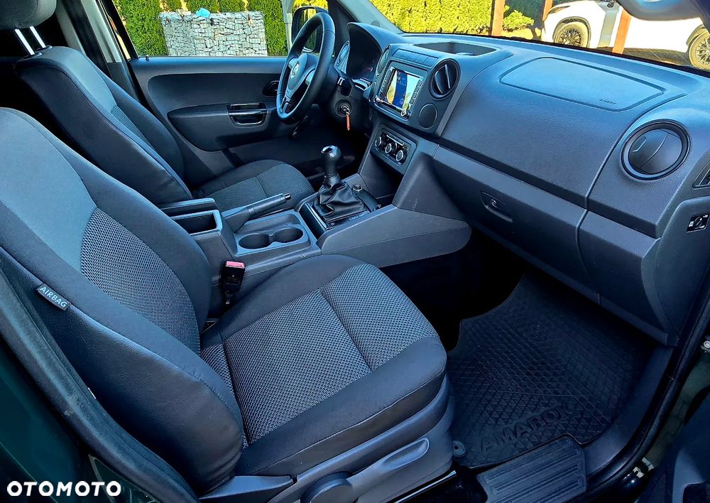Volkswagen Amarok - 32