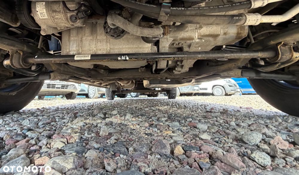 Volkswagen CRAFTER VAN VAT-1 z ZABUDOWĄ SERWISOWĄ WARSZTAT StoreVAN Półki, Szuflady, Kuwety na drobne przedmioty, Masaż fotela kierowcy, Fotel pneumatyczny terapeutyczny pilot ergoActive, Podgrzewana szyba, Kierownica wielofunkcyjna, Tempomat, Ogr. prędkości, Minibar, Fabrycne parktroniki przód i tył, DMC:3500kg, Homologacja haka 3000kg! Duża ładowność 1315kg Model L2H1 Paka dł. 3450mm - 25