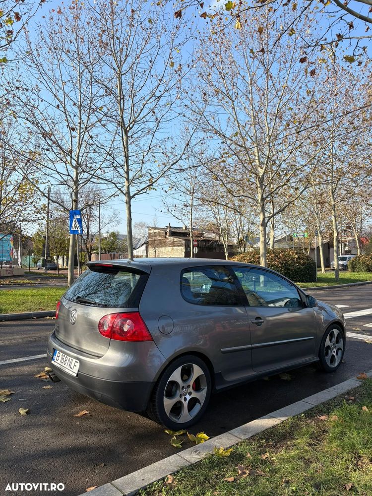 Volkswagen Golf 2.0 FSI GTI - 6
