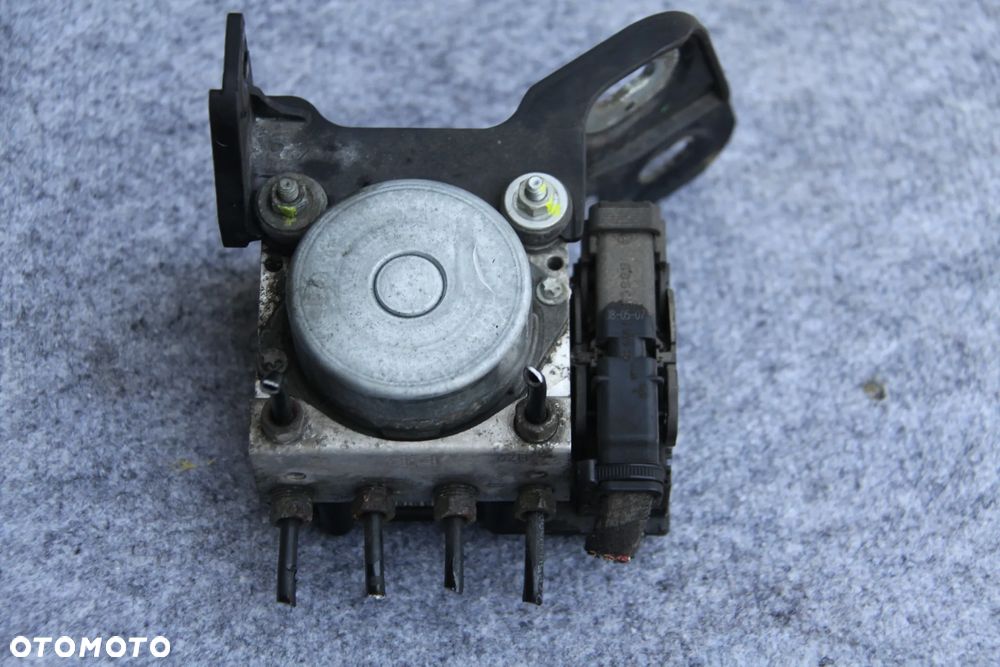 Opel Corsa D pompa ABS 13277812