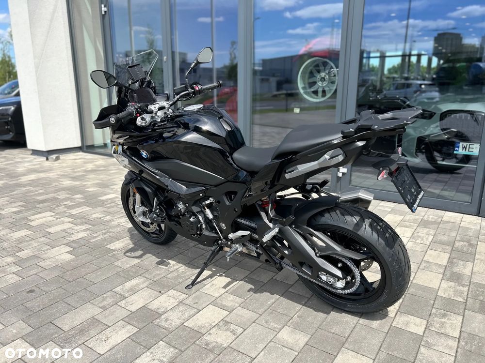 BMW XR - 8