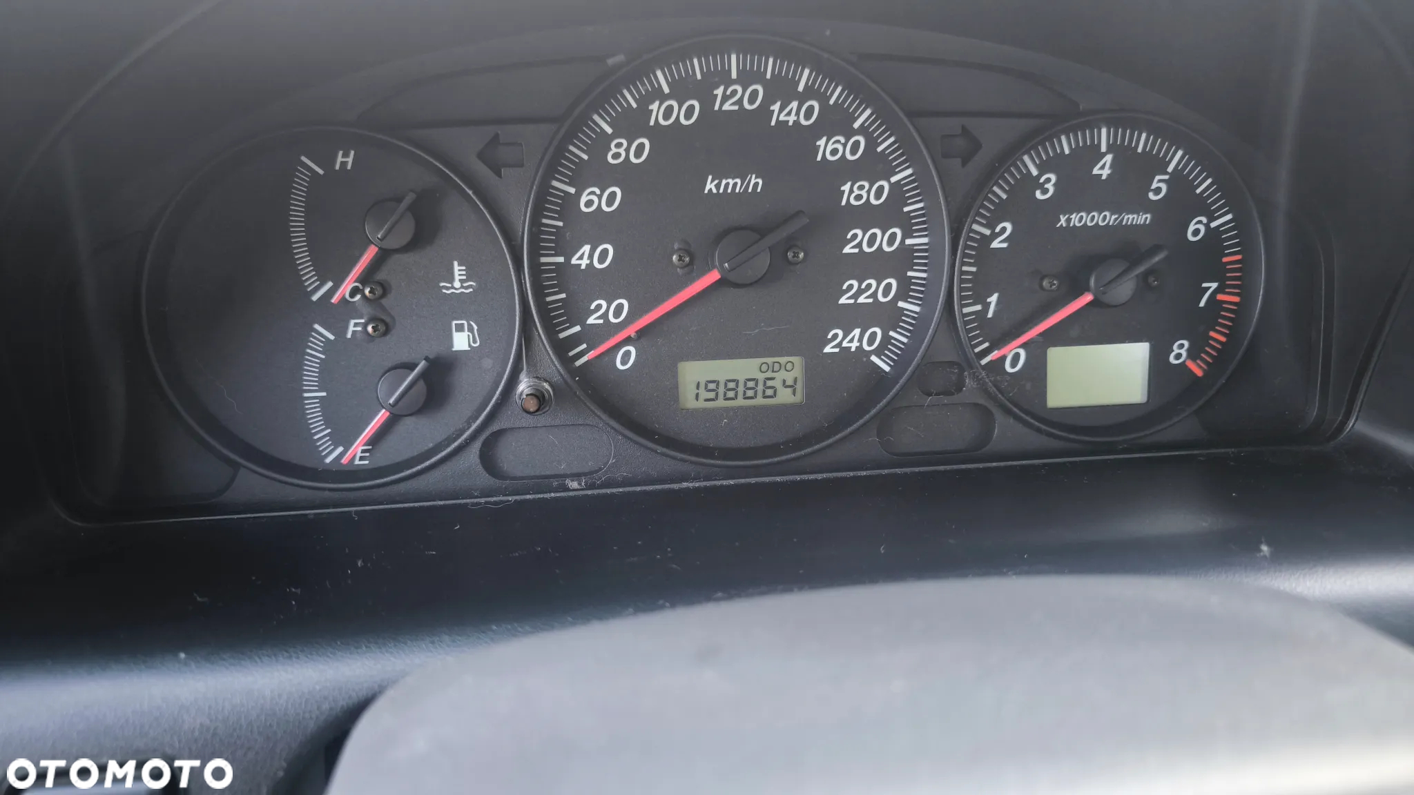 Mazda 626 2.0 - 12