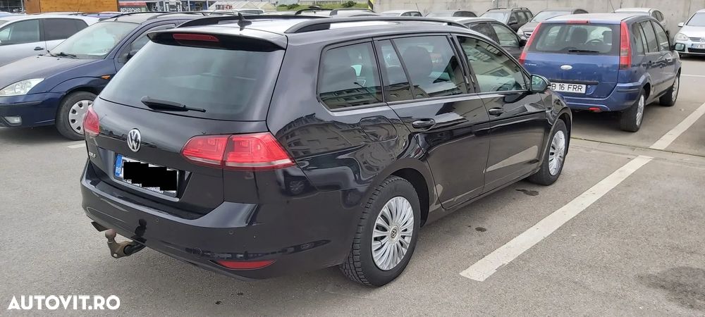 Volkswagen Golf - 5