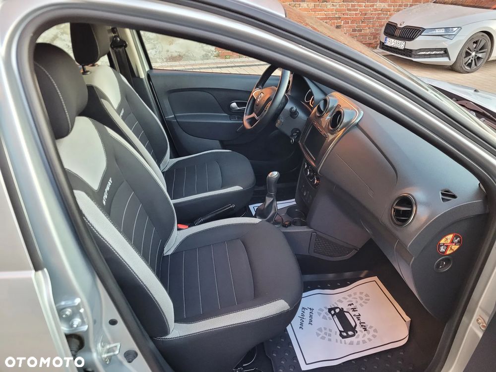 Dacia Sandero Stepway 0.9 TCe Laureate S&S - 15