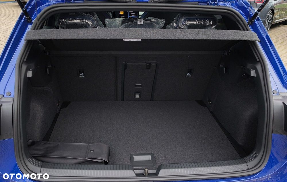 Volkswagen Golf - 24