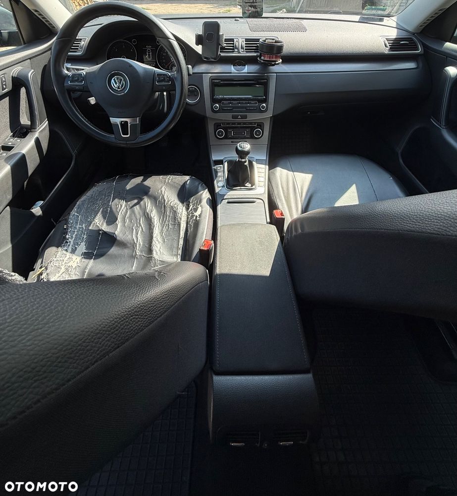 Volkswagen Passat 2.0 TDI BlueMotion Technology Comfortline - 6