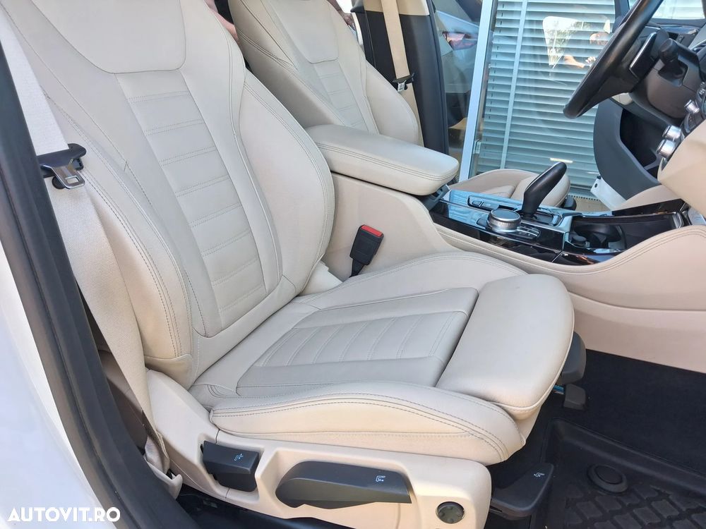BMW X4 xDrive20d xLine - 29