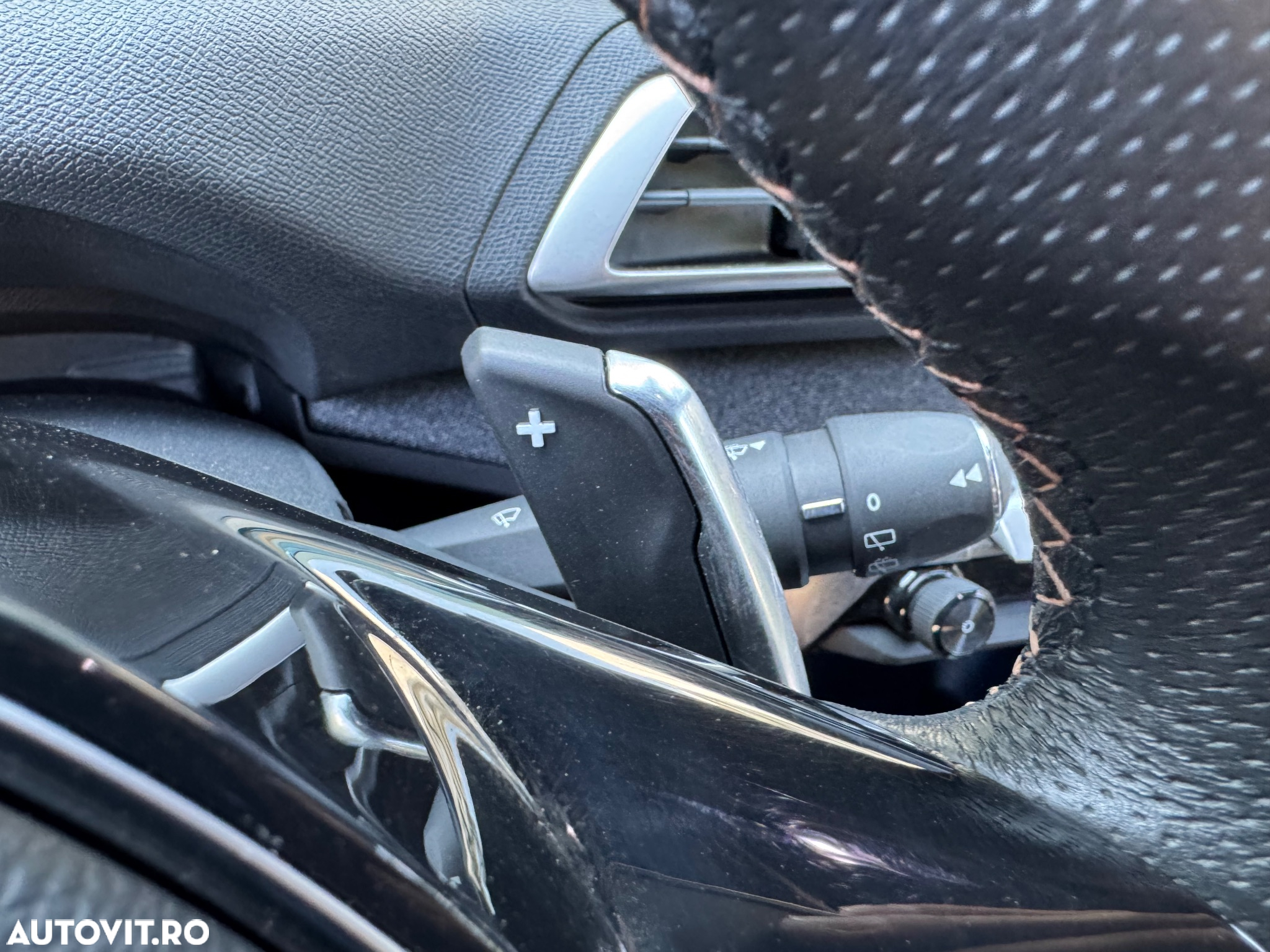 Peugeot 3008 PureTech 130 Stop & Start GPF EAT8 GT - 25