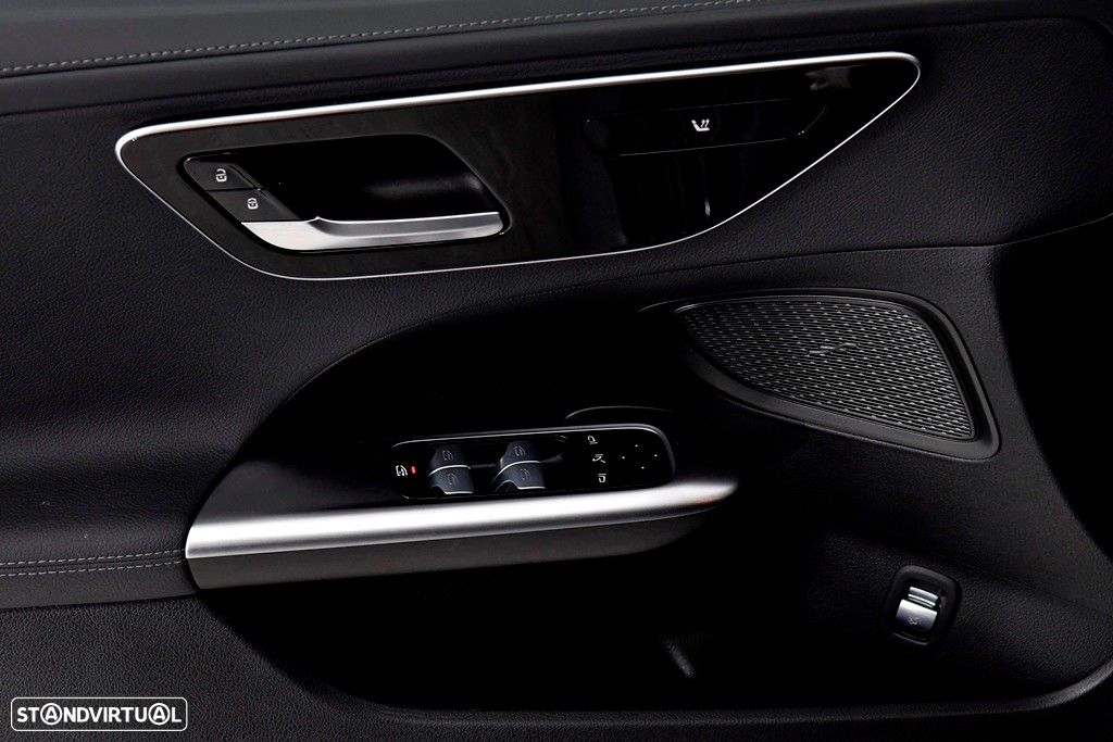Mercedes-Benz C 300 d AMG Line - 19