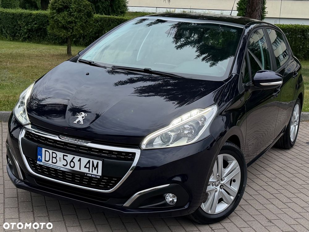 Peugeot 208 PureTech 82 Stop & Start Signature - 12