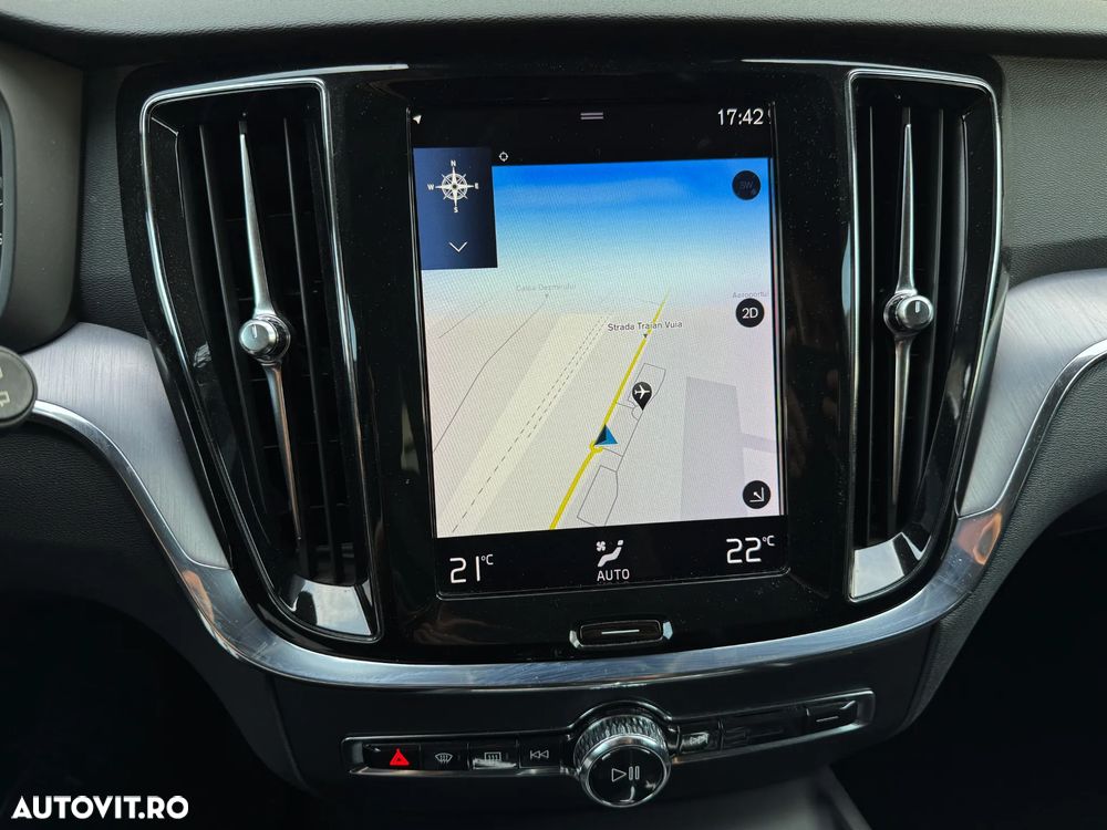 Volvo V60 D4 Momentum Pro - 12