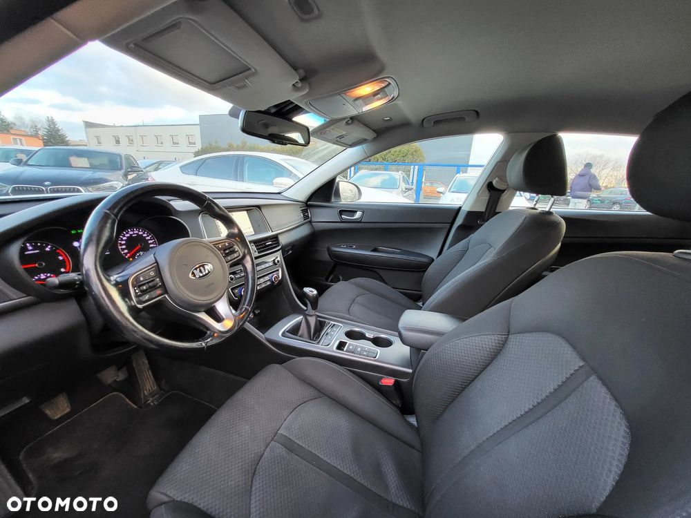 Kia Optima - 10
