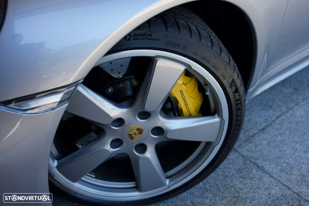 Porsche 911 (991) Turbo S PDK - 8