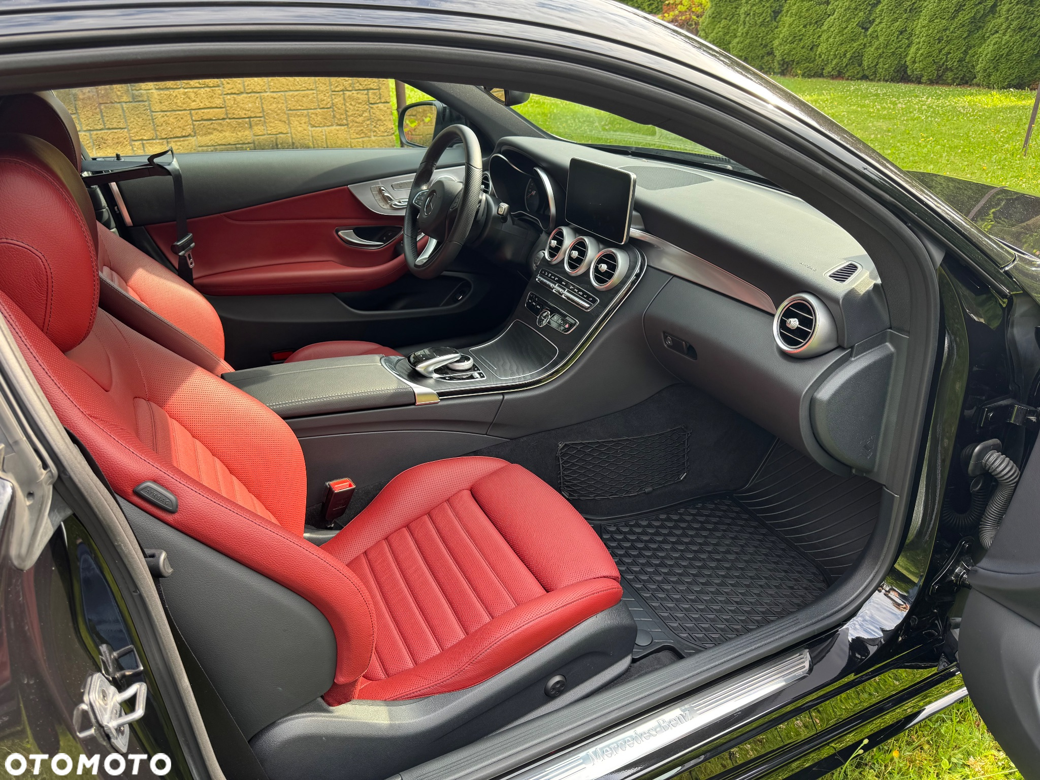 Mercedes-Benz Klasa C 300 Coupe 9G-TRONIC AMG Line - 12