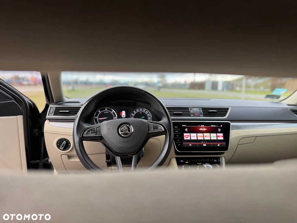 Skoda Superb 2.0 TDI Style DSG7 - 7