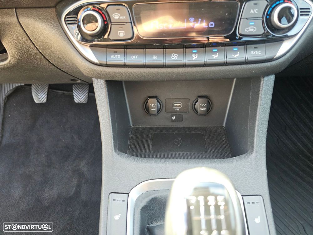 Hyundai i30 SW 1.0 T-GDI Premium - 30