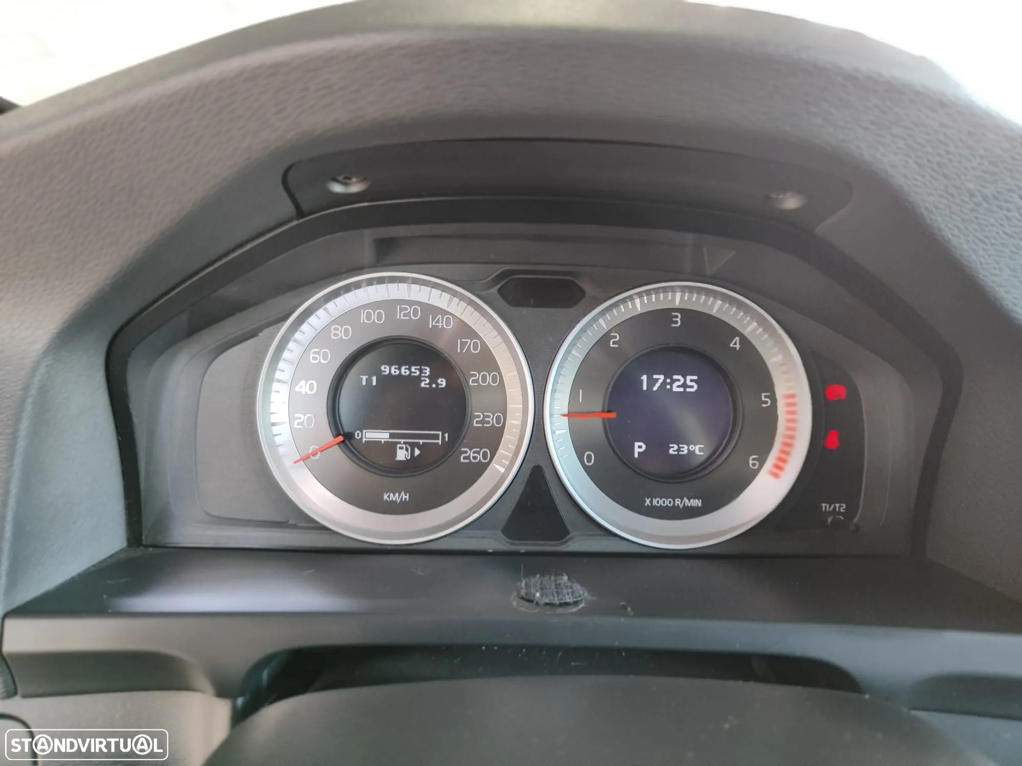 Volvo V60 D3 Geartronic Summum - 29
