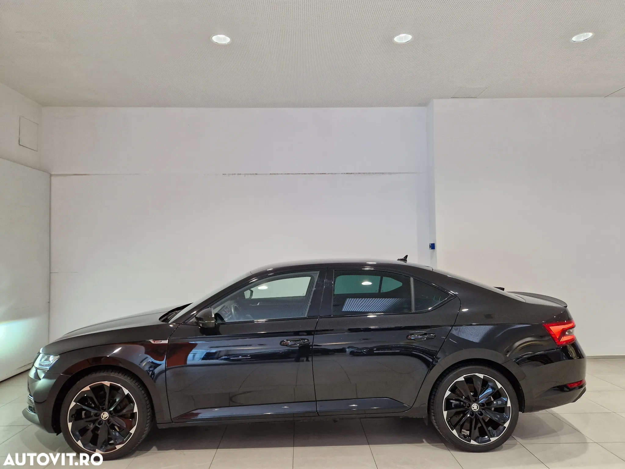 Skoda Superb 2.0 TSI 4X4 DSG Sportline - 2