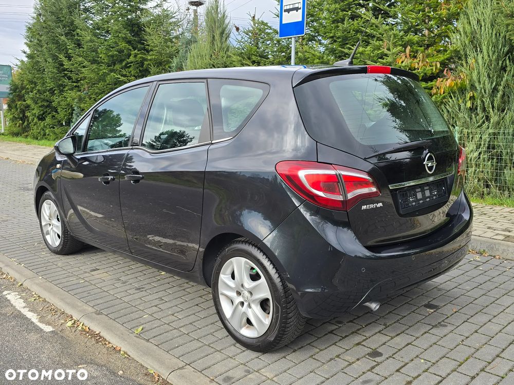 Opel Meriva 1.4 T Cosmo S&S - 4