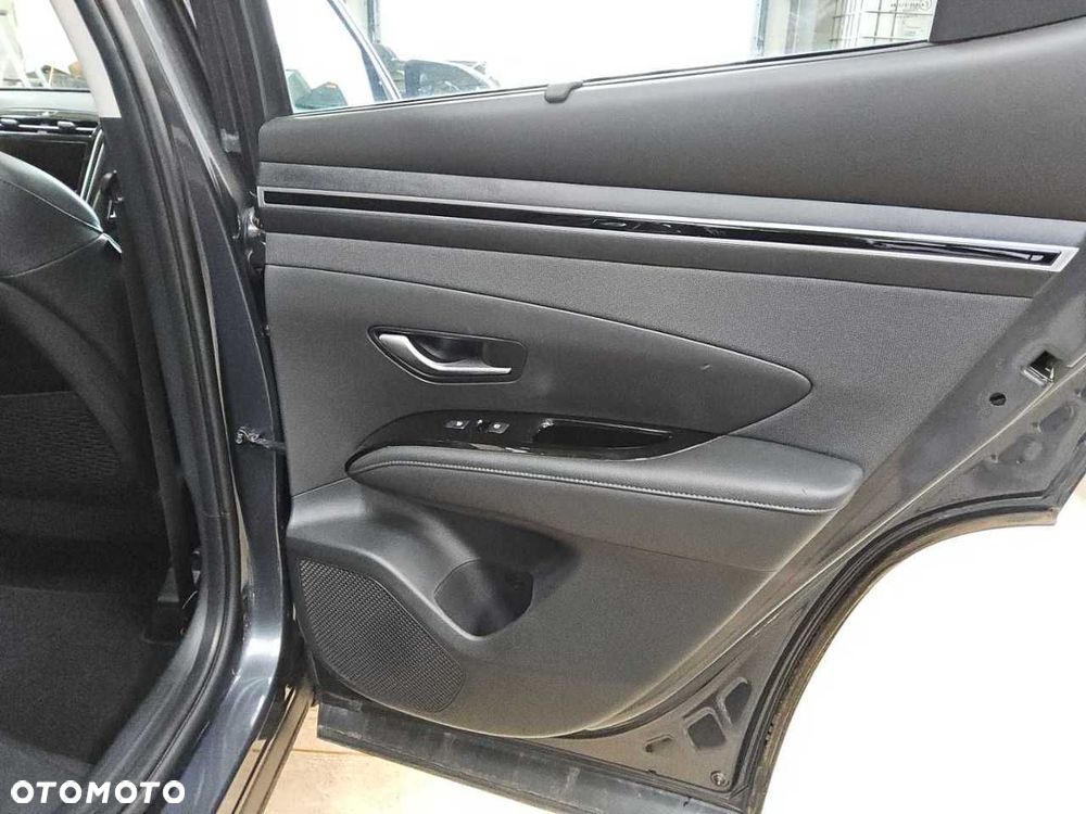 Hyundai Tucson 1.6 CRDi 48V-Hybrid 4WD DCT Prime - 17