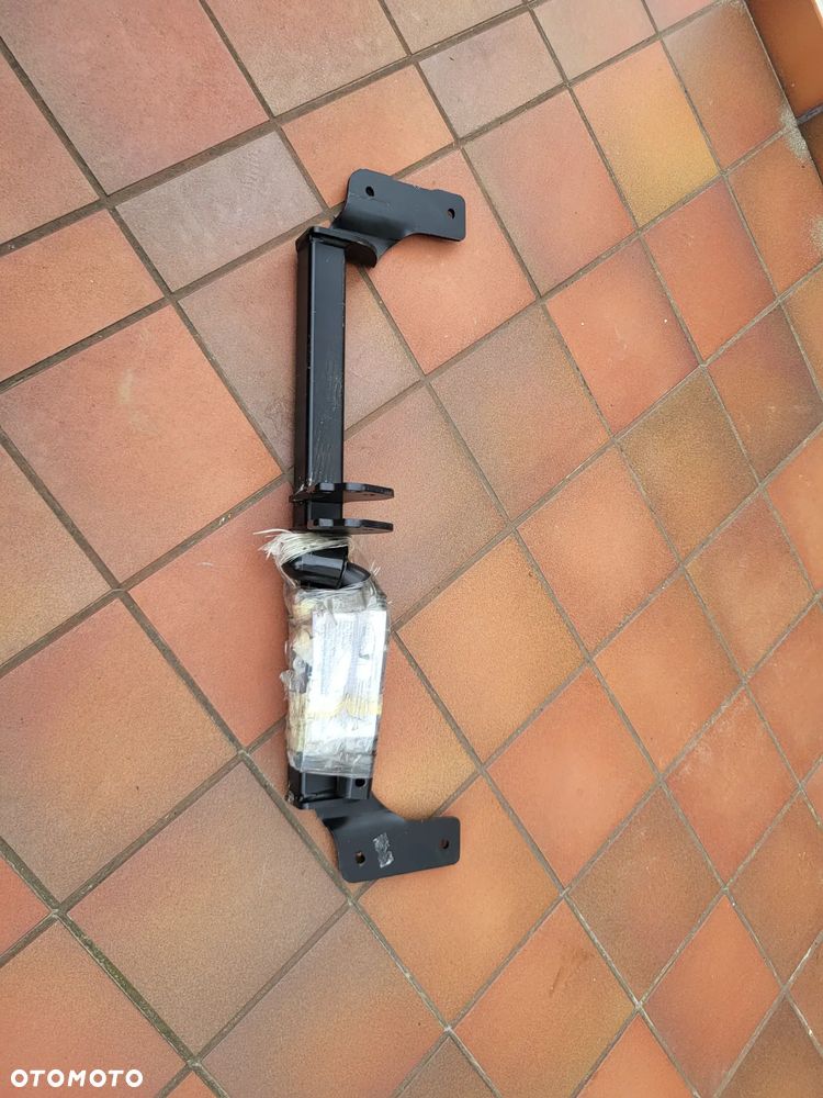 Hak holowniczy  MAZDA 121 96-03 HB  ,FIESTA 96-02 HB