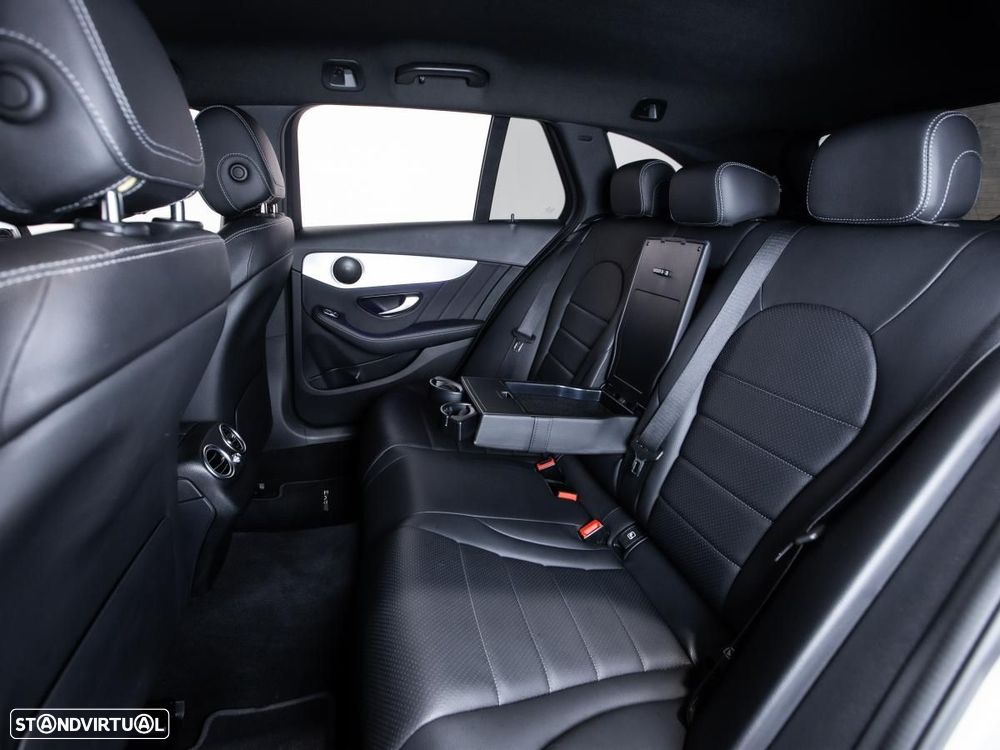 Mercedes-Benz C 300 de AMG Line - 10