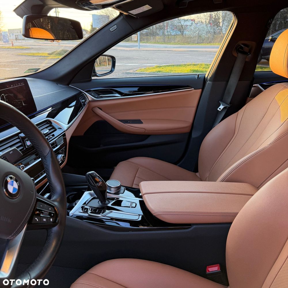 BMW Seria 5 520d Luxury Line - 7