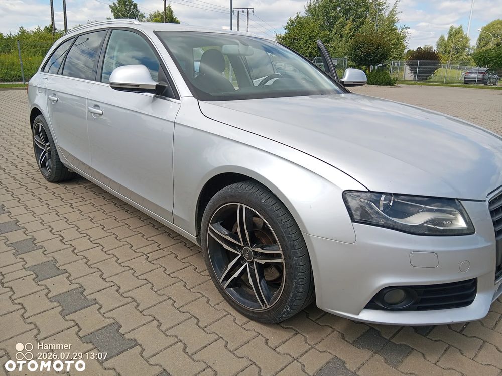 Audi A4 Limousine - 1