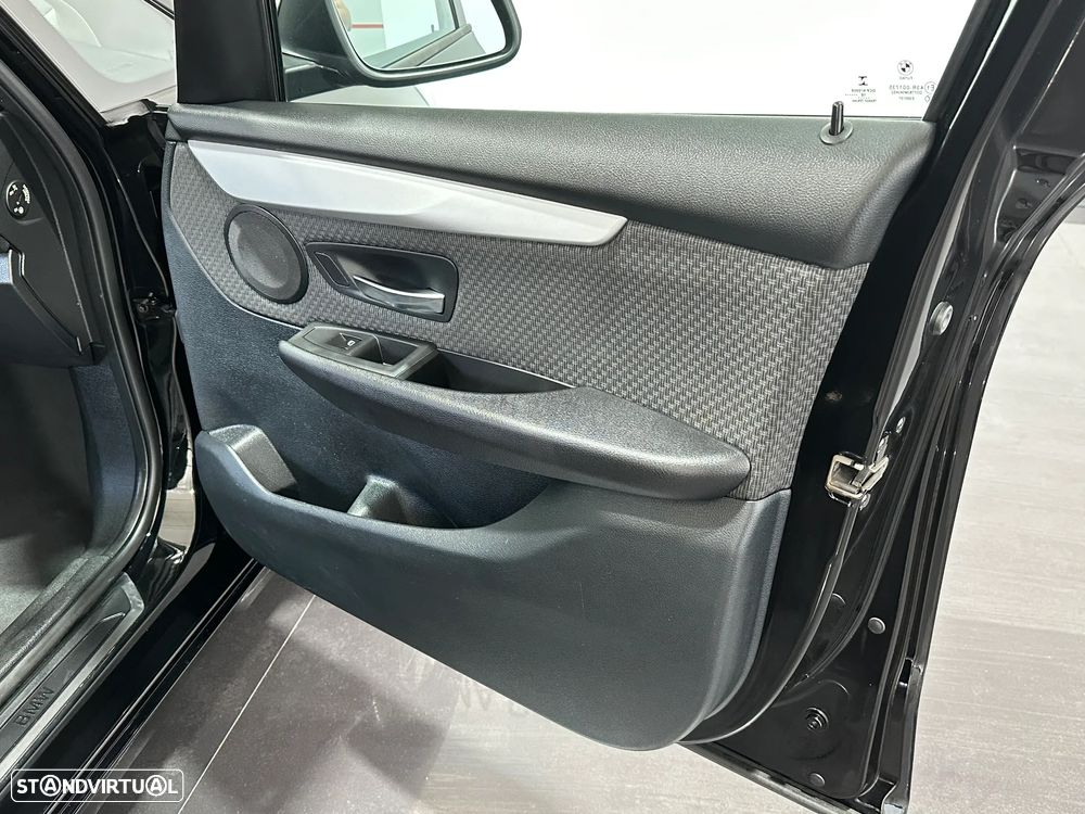 BMW 225xe Active Tourer Advantage - 36