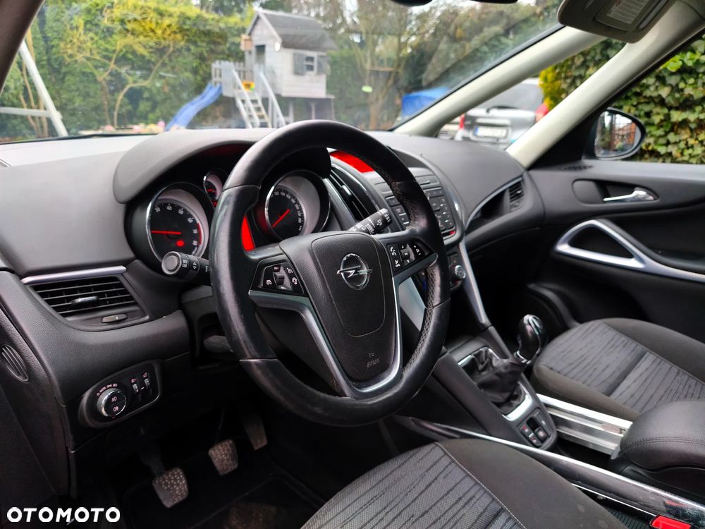 Opel Zafira Tourer 1.4 Turbo Business Edition - 29