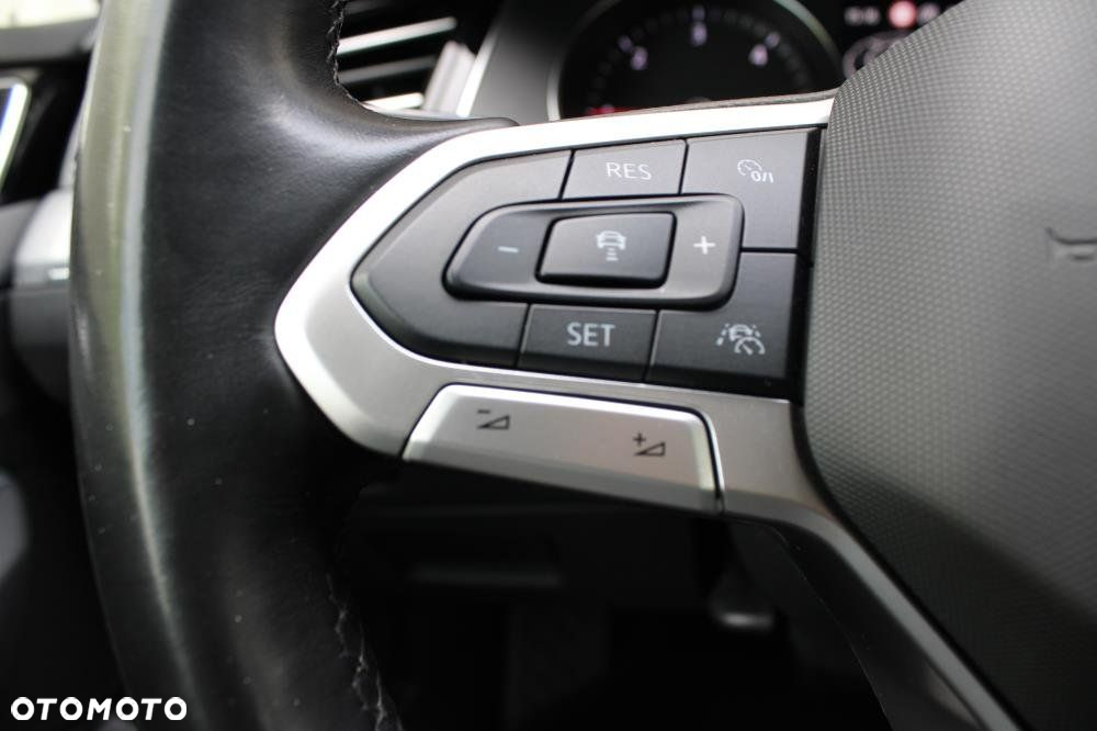 Volkswagen Passat - 15