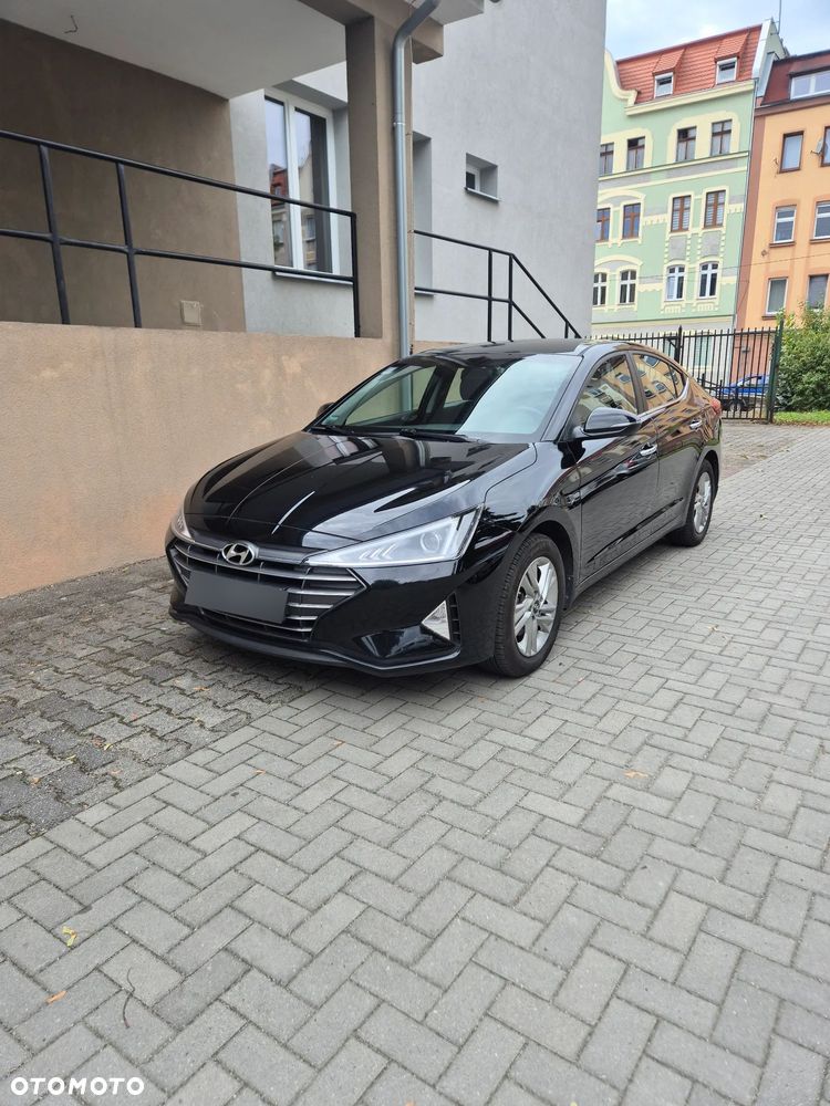 Hyundai Elantra 1.6 Comfort - 2