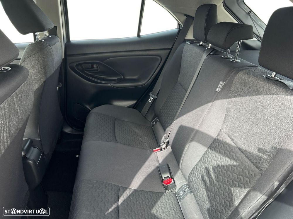 Toyota Yaris Cross 1.5 HDF Comfort Plus - 11